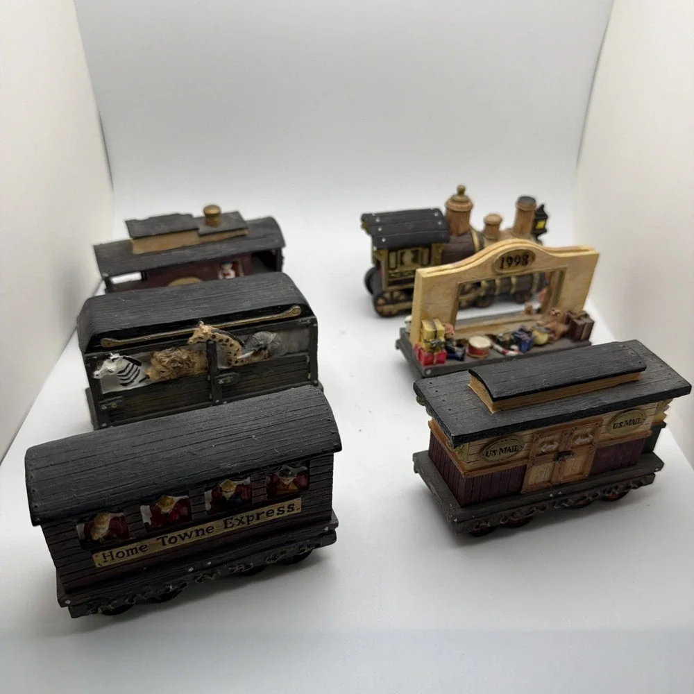 JC Penney 1998 Home Towne Express Train 6 Piece Set Complete with Boxes